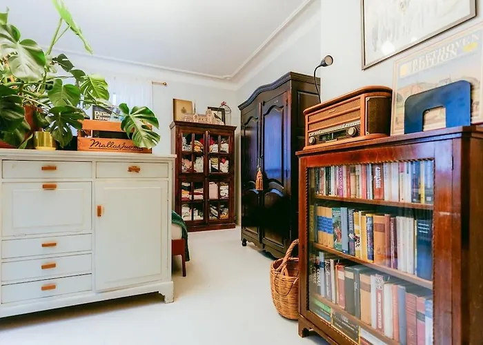 Apartment Nostalgic Escape *